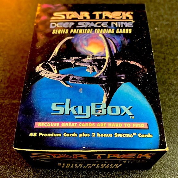 STAR TREK DEEP SPACE NINE SERIES PREMIERE TRADING CARDS - Picture 2 of 6